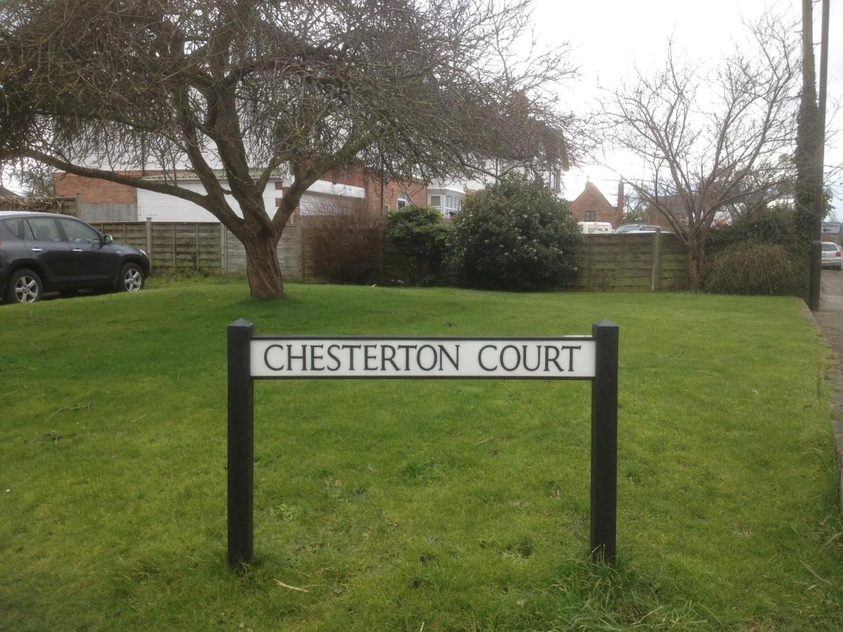 Chesterton Court Apartment Gloucester Exterior foto